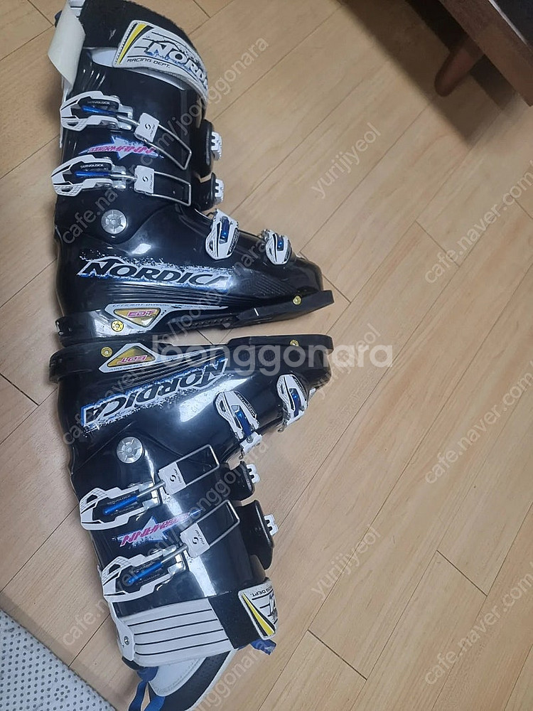 키큰분.아토믹 블루스터 167cm 회전스키.소프트..바인딩.스키부츠275ㅡ280ㅡ285있음.직거래신어볼수있음--4